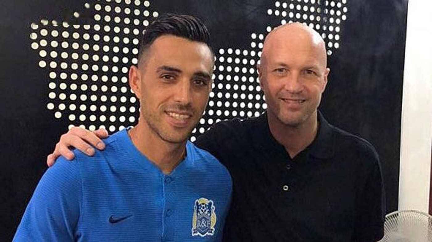 但其在场上 但其在场上