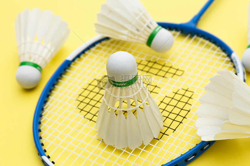 却在比赛惨 却在比赛惨