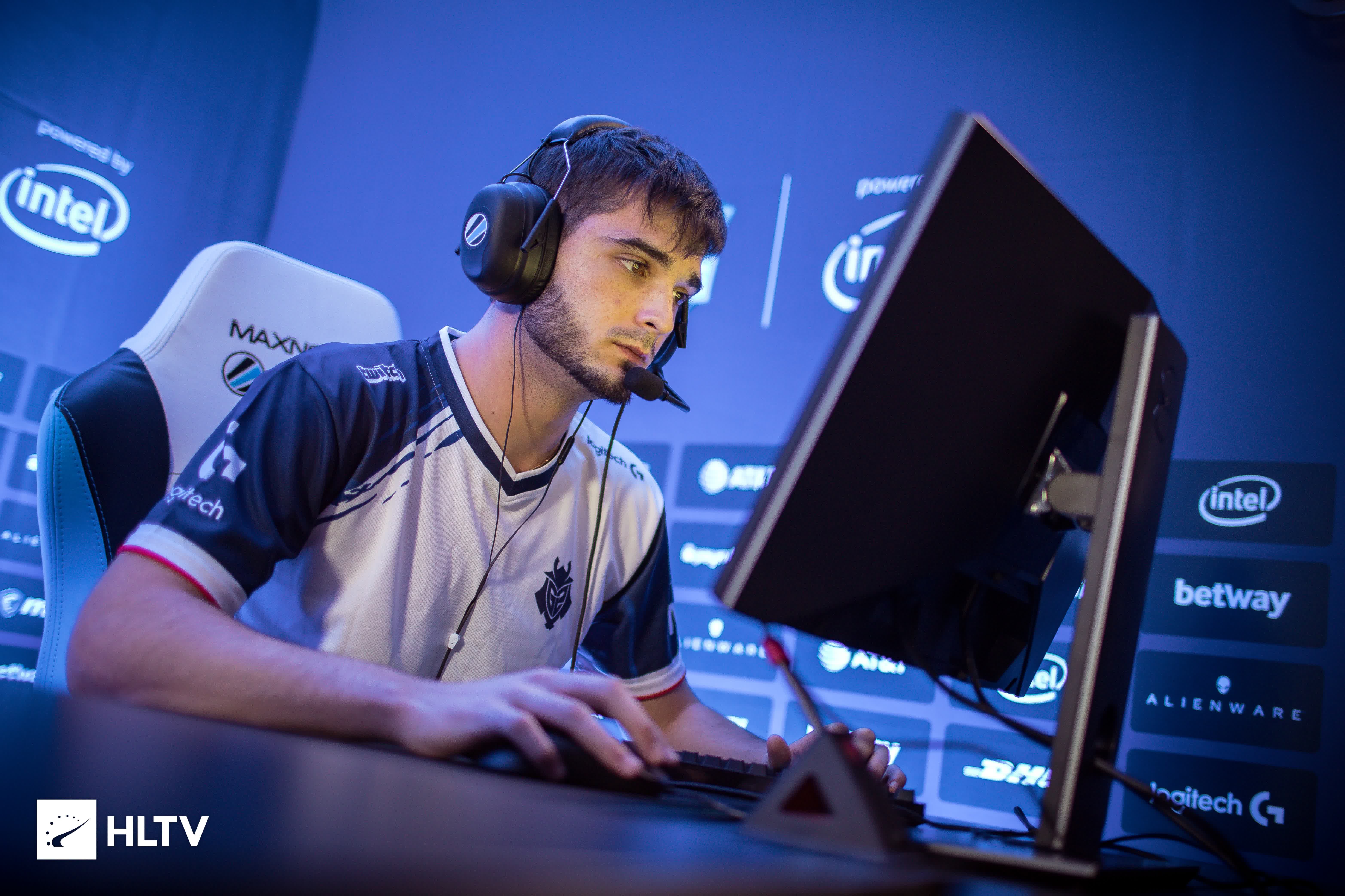 保持信心的 保持信心的