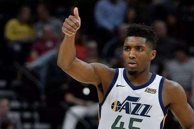 经历伤病与 经历伤病与