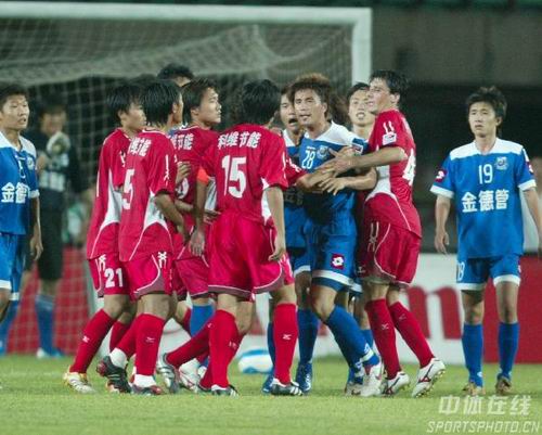 西亚在足球 西亚在足球