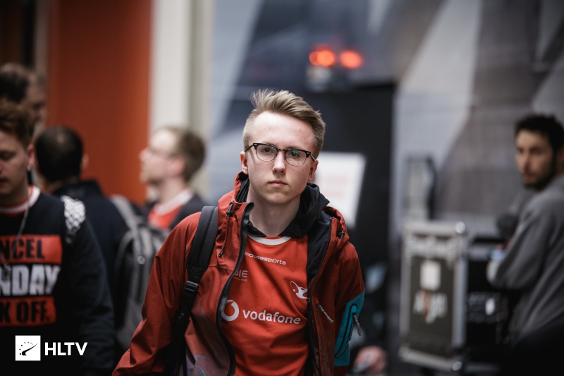 当他们把站 当他们把站